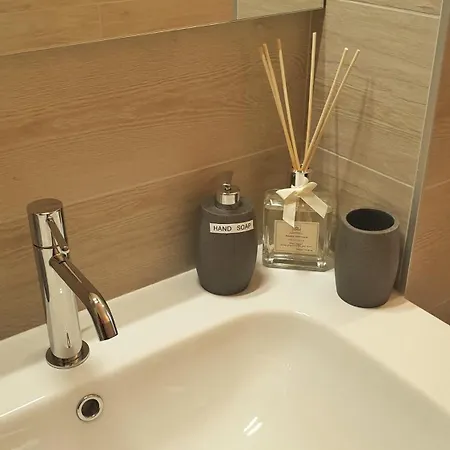 110mq Zona Terme Posto Auto Privato Appartement *