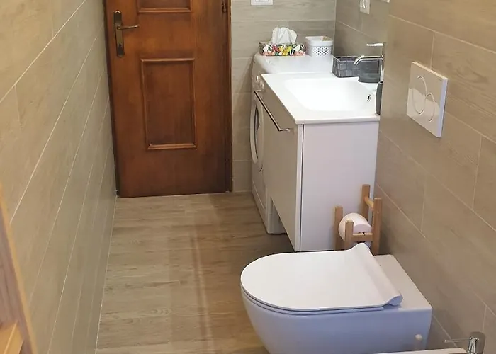 110mq Zona Terme Posto Auto Privato 公寓